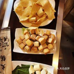 容城转盘吃瓜,一场别开生面的“吃瓜”盛宴